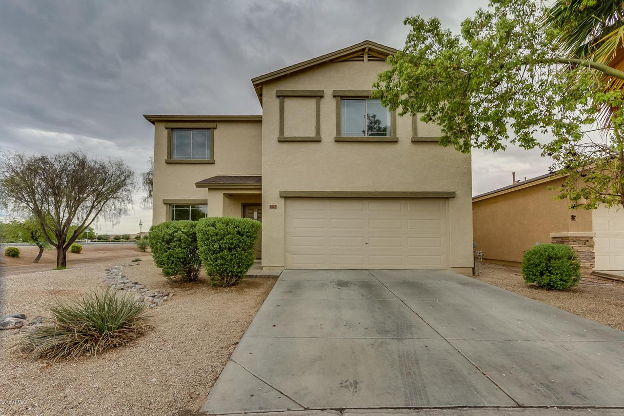 2027 E Saddle Dr., San Tan Valley, AZ 85143