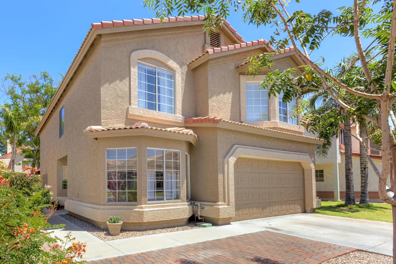 517 N Cobblestone St., Gilbert, AZ 85234