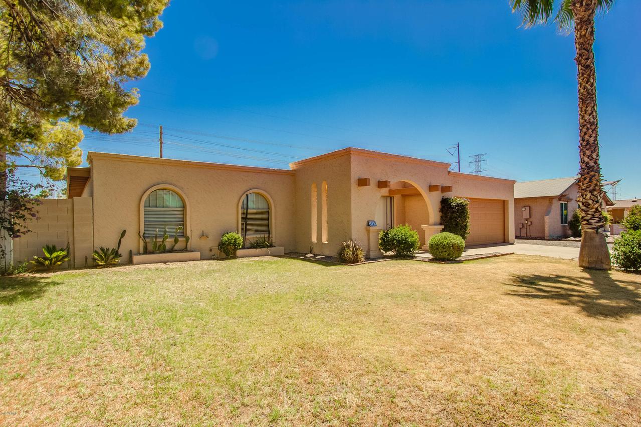 2423 W Peralta Cir., Mesa, AZ 85202