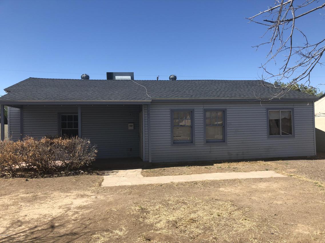 121 E Las Flores Ave., Goodyear, AZ 85338