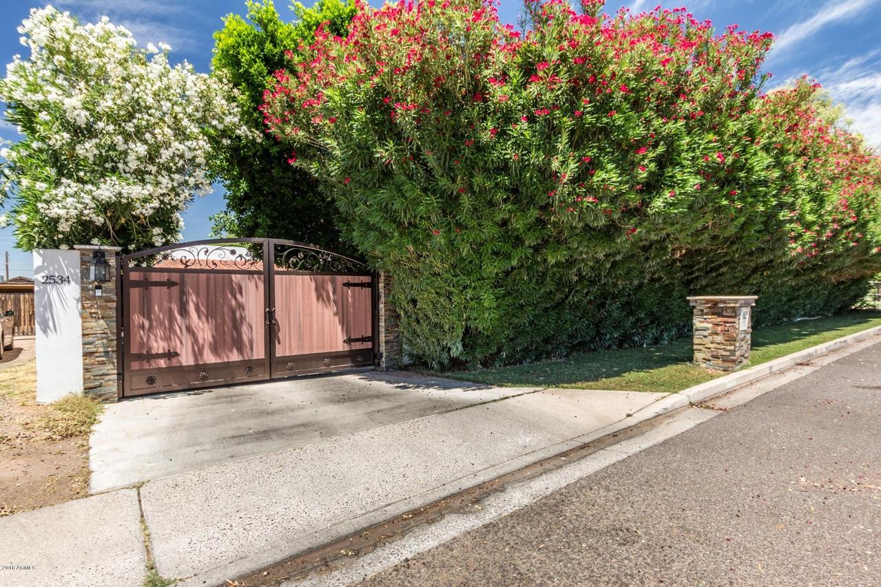 2534 N 28th Pl., Phoenix, AZ 85008