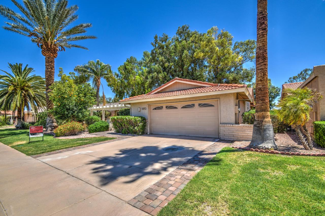 1287 Leisure World, Mesa, AZ 85206