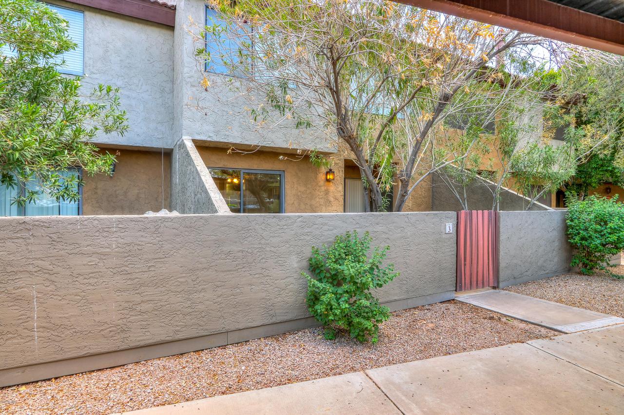 2121 S Pennington #3, Mesa, AZ 85202
