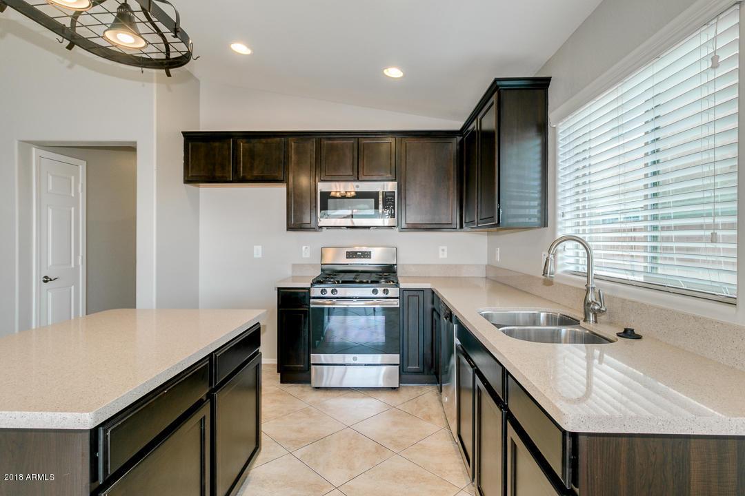 2206 E Hazeltine Way, Gilbert, AZ 85298