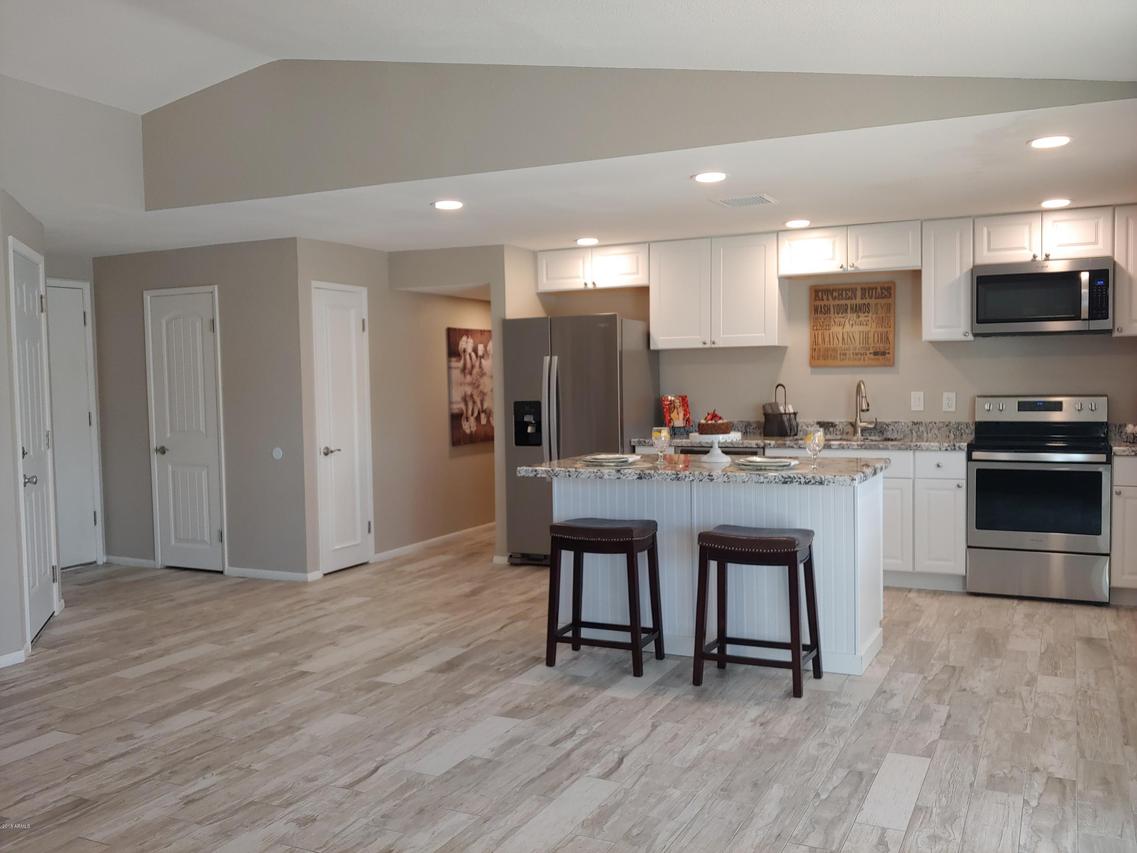 4012 E Captain Dreyfus Ave., Phoenix, AZ 85032