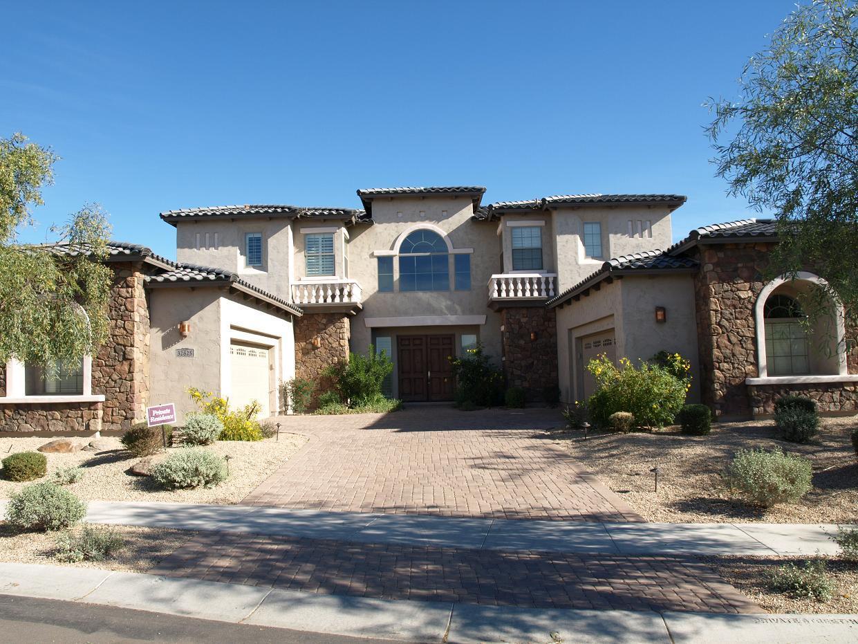 32825 N 15th Glen, Phoenix, AZ 85085