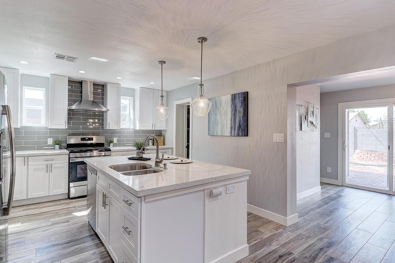 7232 E Roosevelt St., Scottsdale, AZ 85257