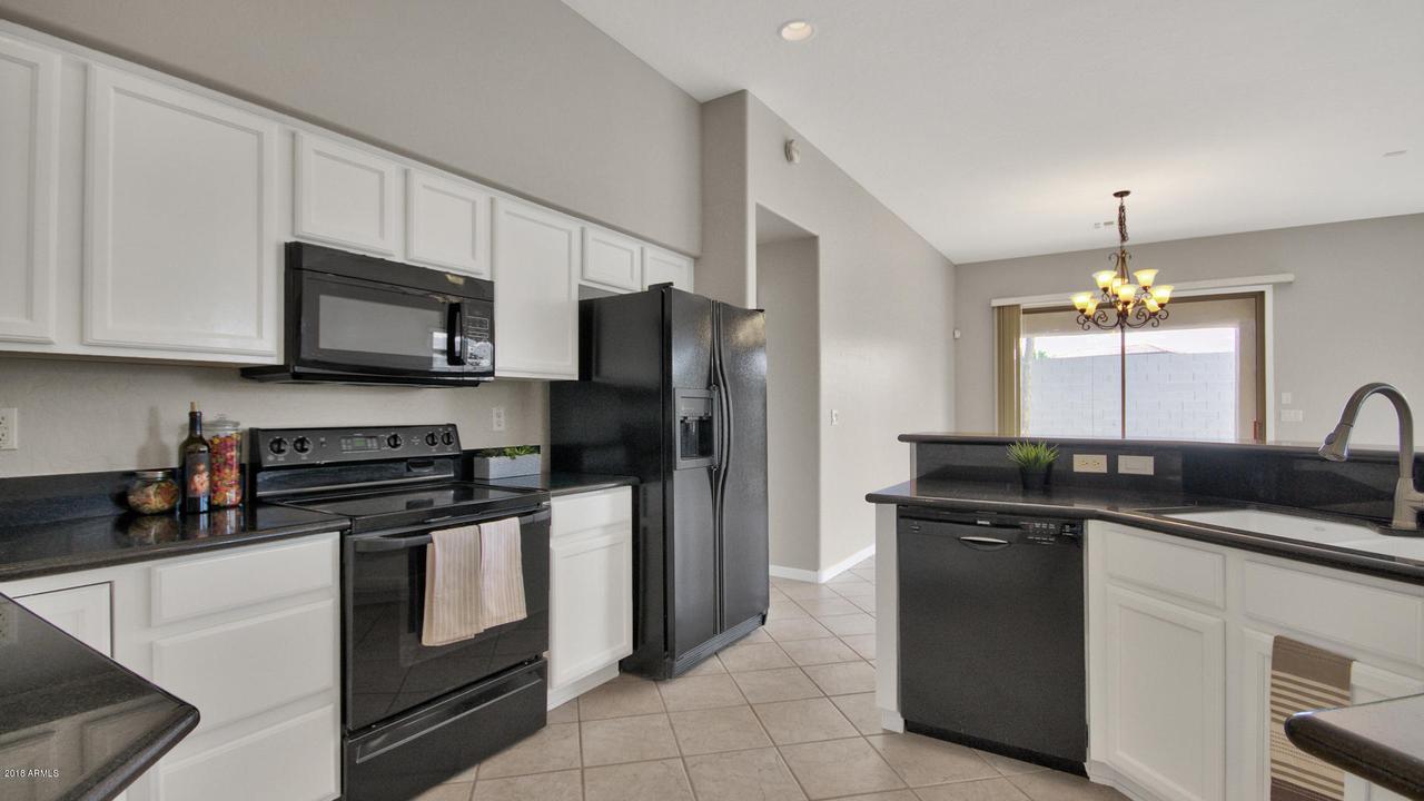 3823 E Carter Dr., Phoenix, AZ 85042