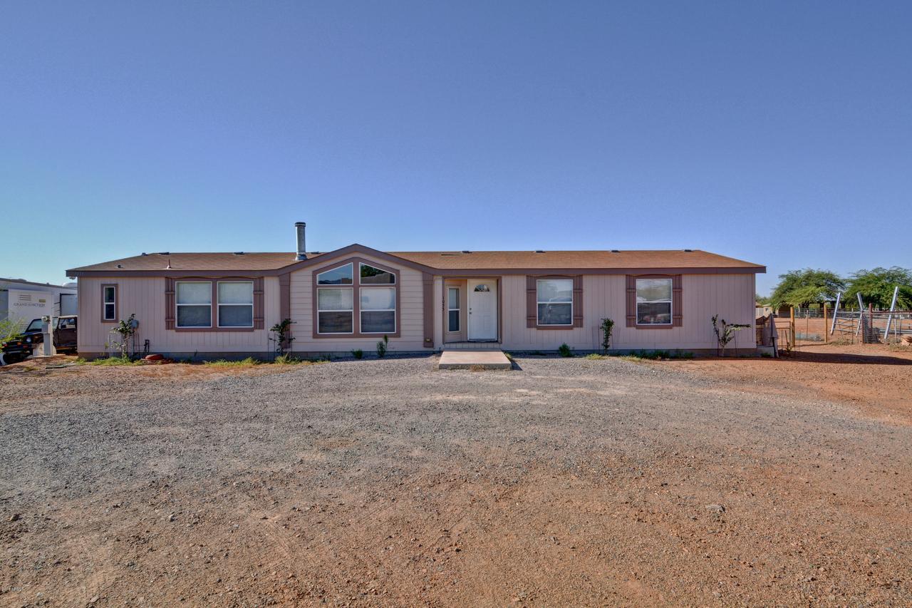 1055 E Irvine Rd., Phoenix, AZ 85086