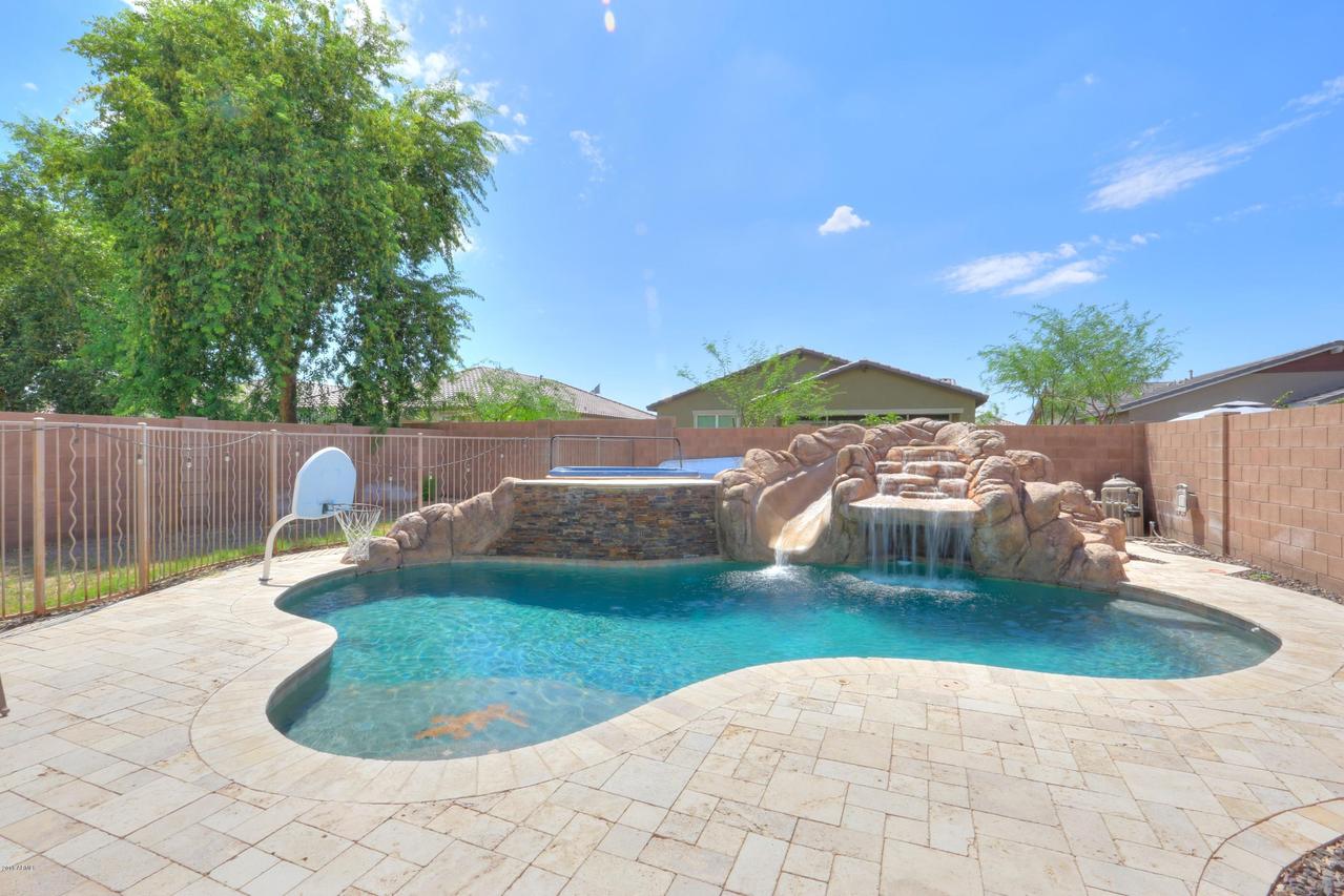 22331 E Calle De Flores, Queen Creek, AZ 85142