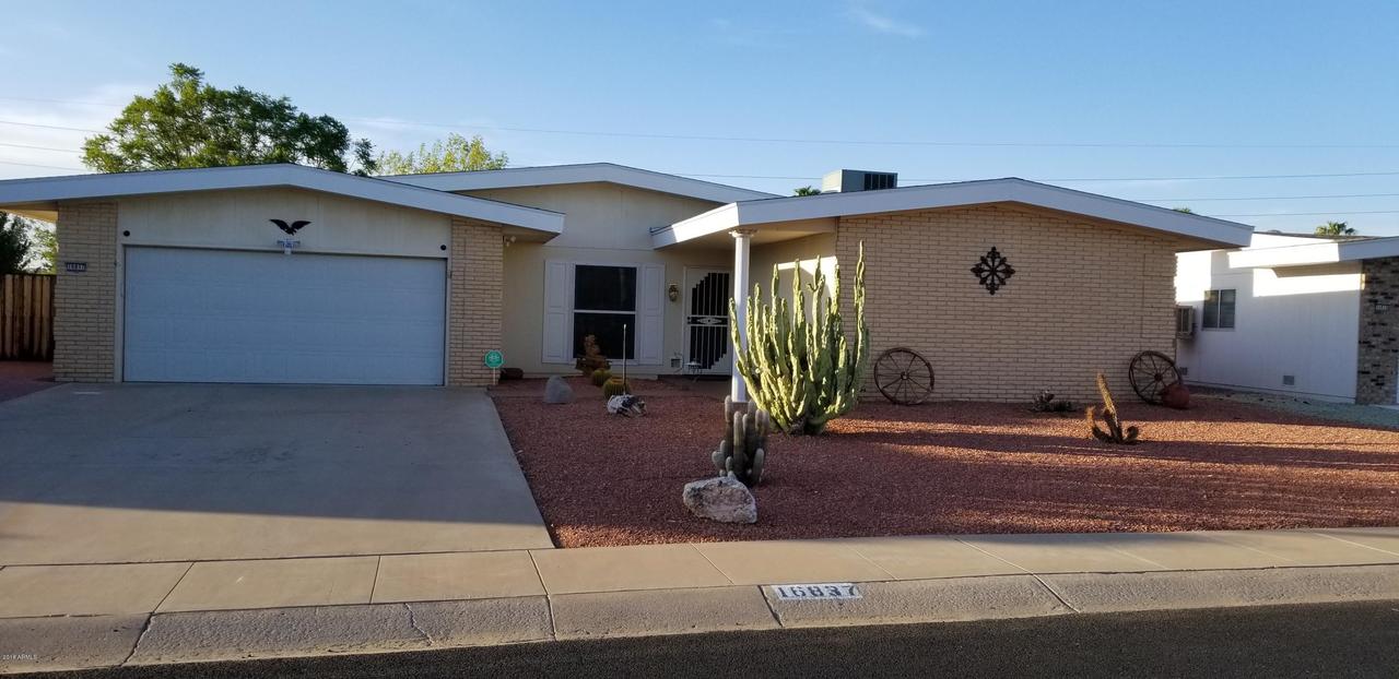 16837 N Meadow Park Dr., Sun City, AZ 85351