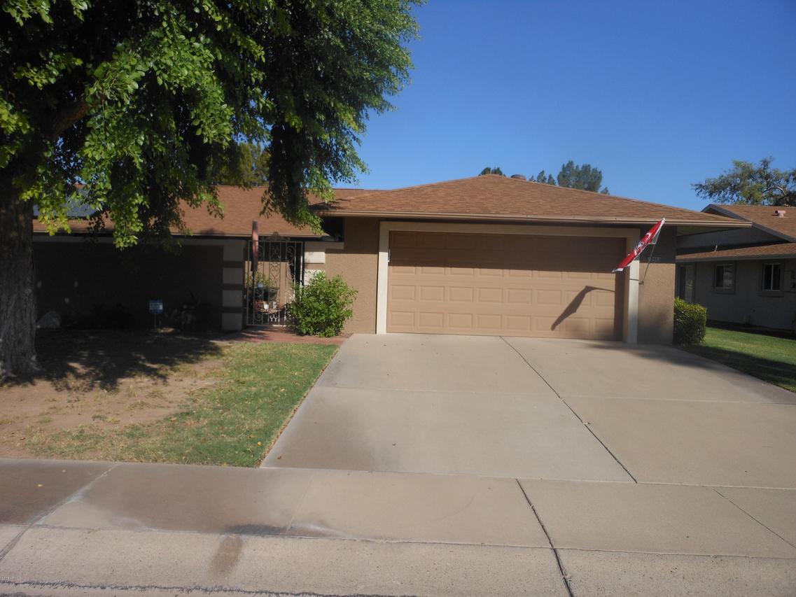 18403 N Conestoga Dr., Sun City, AZ 85373