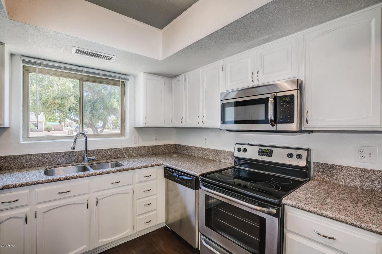 16422 N 66th Dr., Glendale, AZ 85306