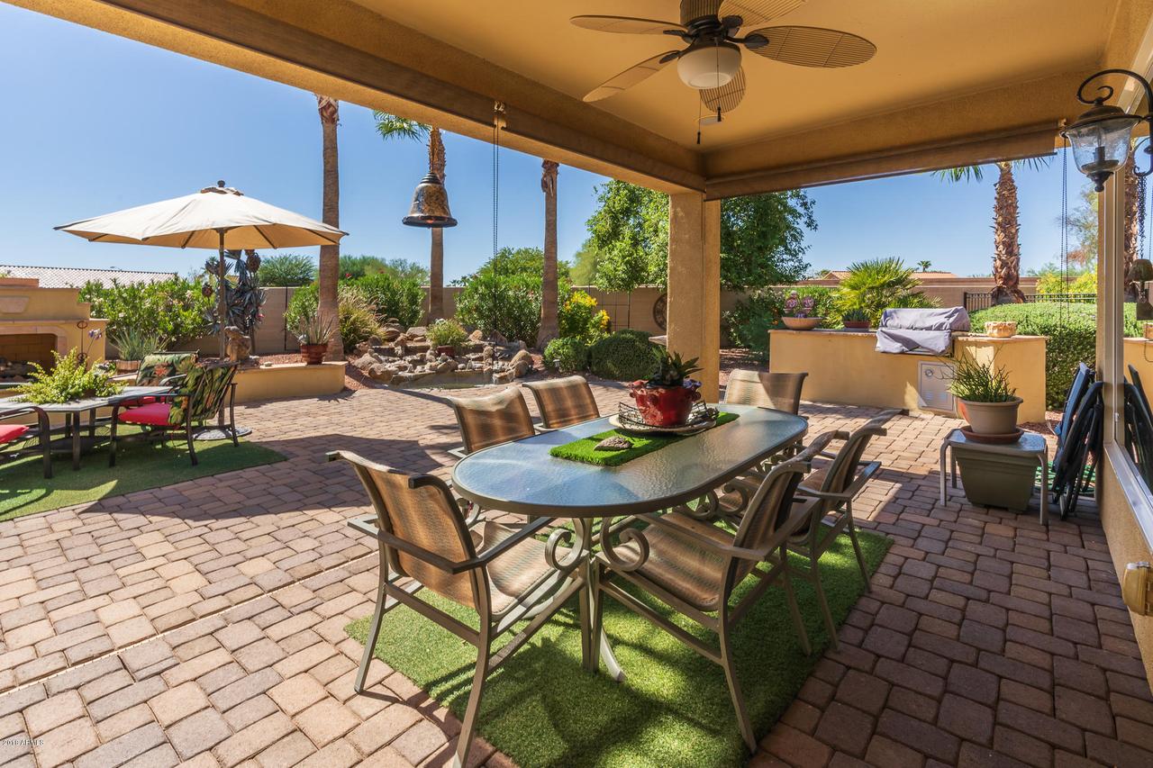 23010 N Via Vistosa Dr., Sun City West, AZ 85375