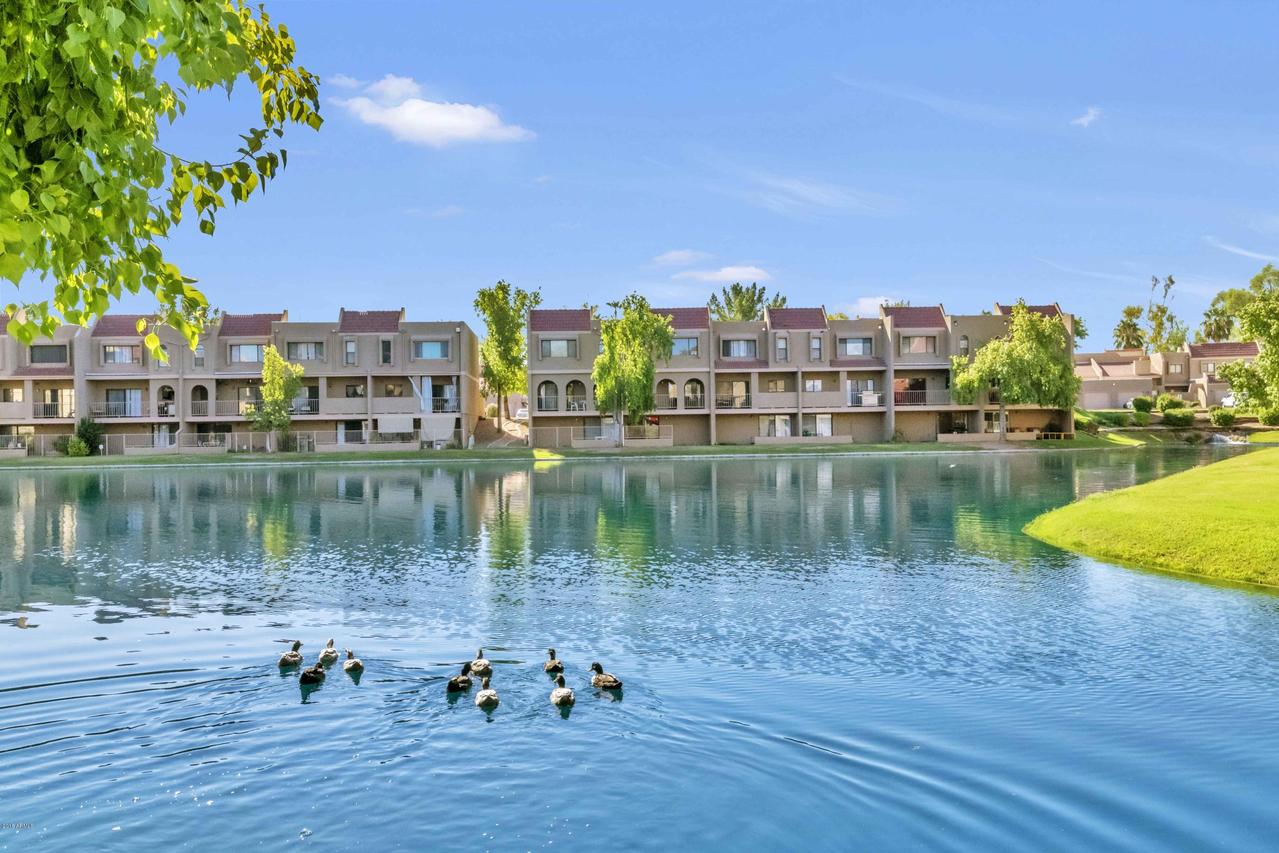 2524 S El Paradiso #105, Mesa, AZ 85202
