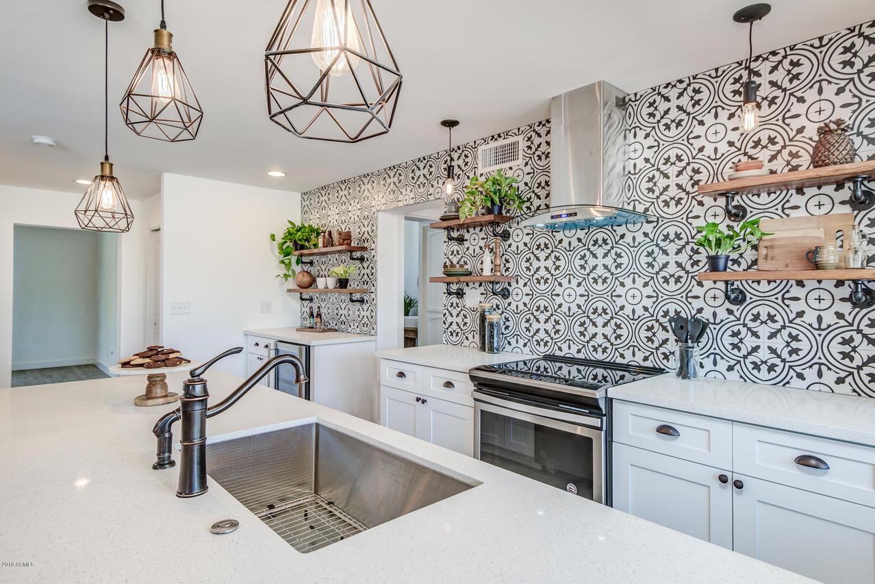 8725 E Solano Dr., Scottsdale, AZ 85250