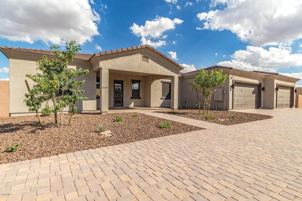 2639 W Lavitt Ln., Phoenix, AZ 85086