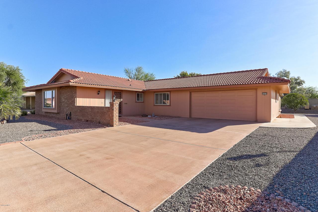 16217 N Meadow Park Dr., Sun City, AZ 85351