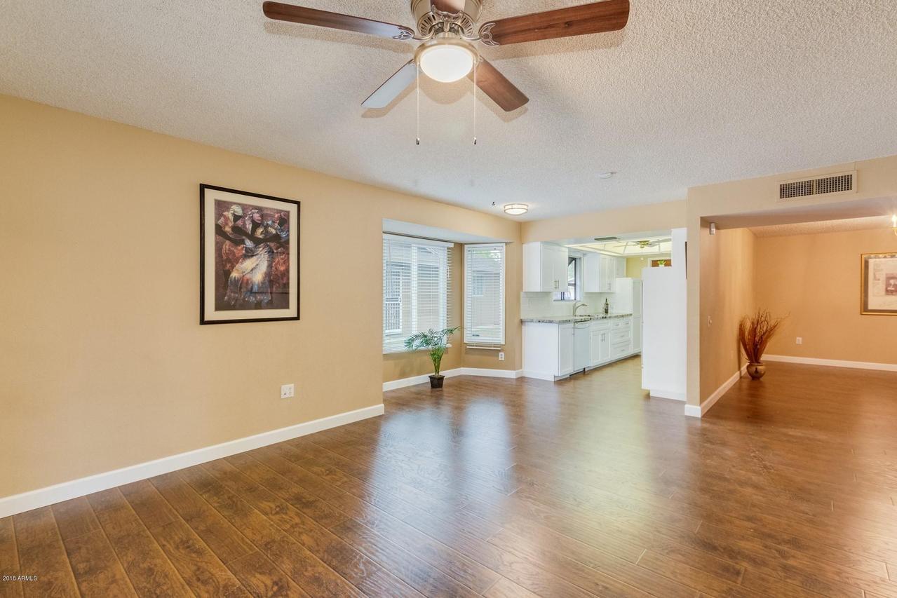 18614 N Conestoga Dr., Sun City, AZ 85373