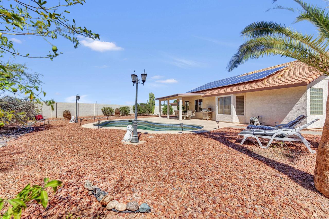 11076 W Runion Dr., Sun City, AZ 85373