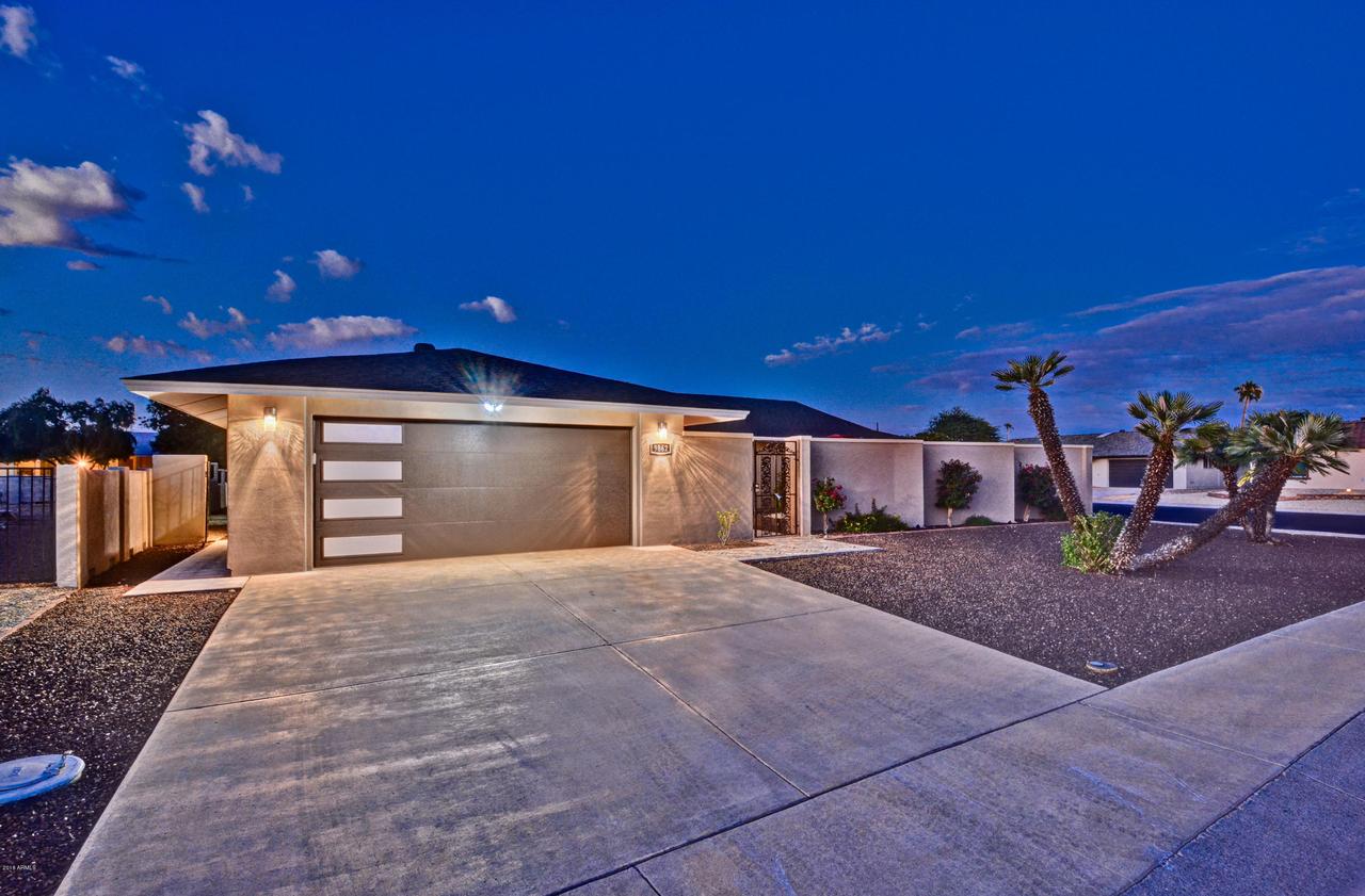 9862 W Magnolia Ct., Sun City, AZ 85373