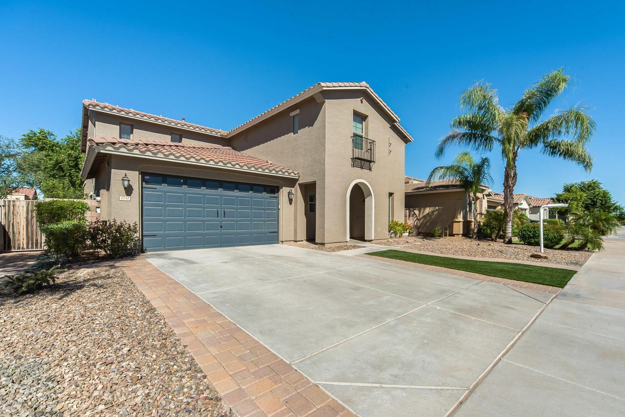 2732 E Rakestraw Ln., Gilbert, AZ 85298