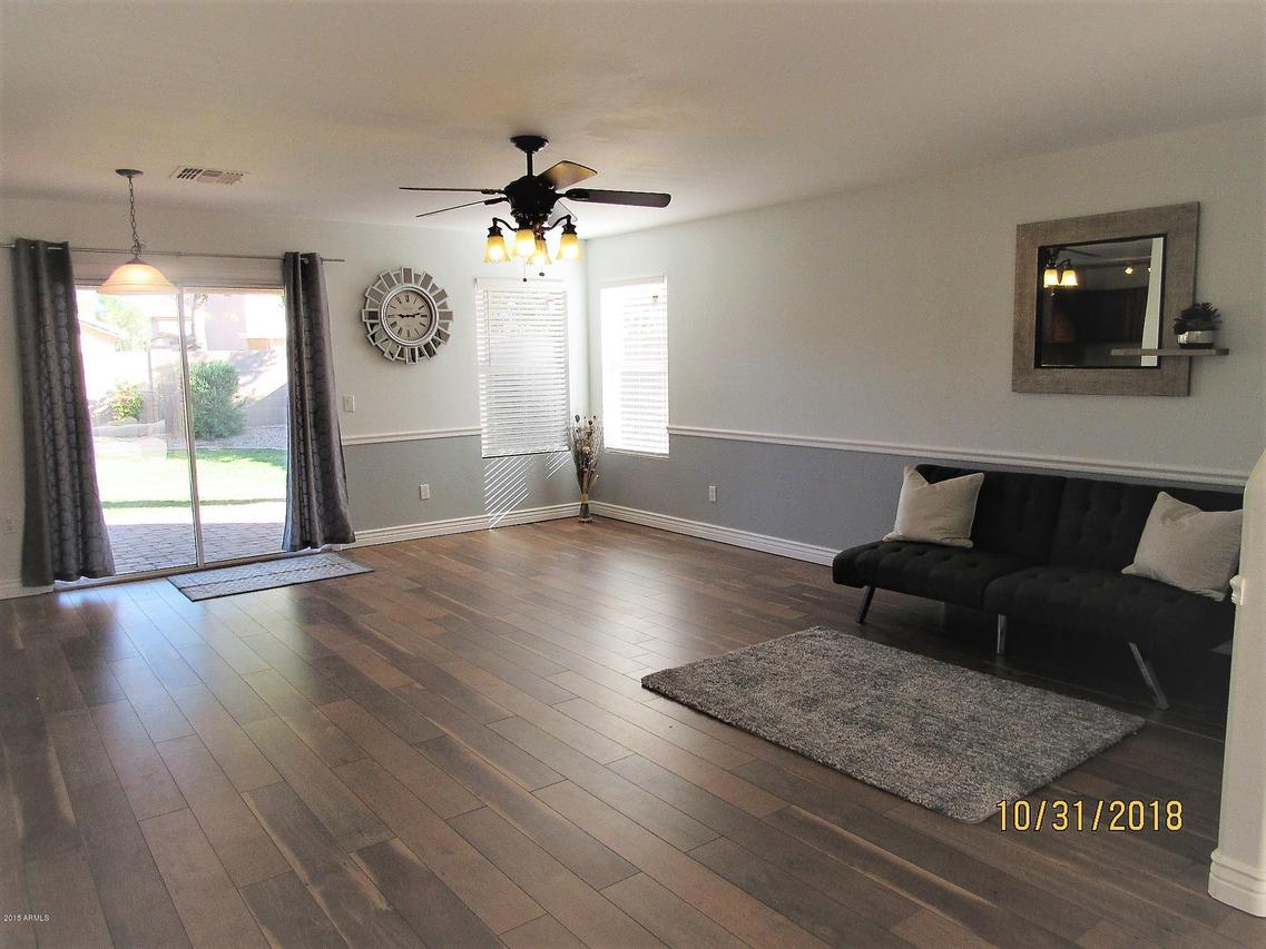 1042 E Desert Holly Dr., San Tan Valley, AZ 85143