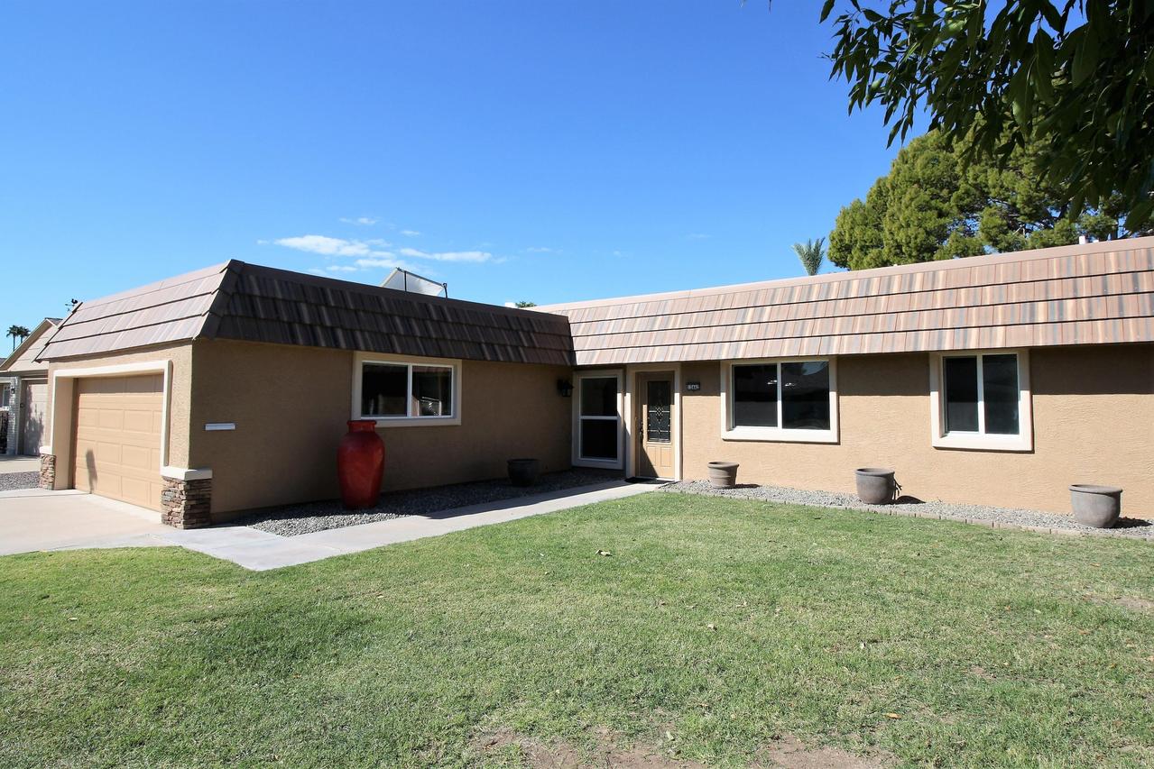10442 W Prairie Hills Cir., Sun City, AZ 85351