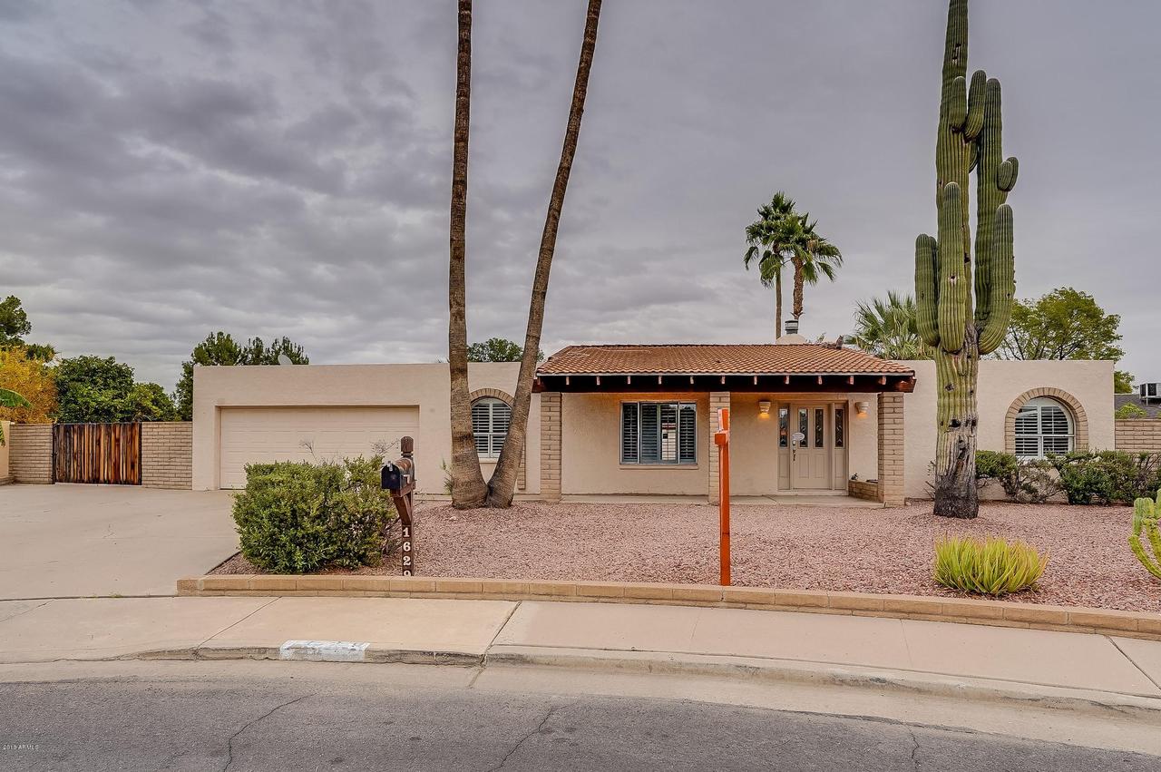 1629 N Windsor Cir., Mesa, AZ 85213