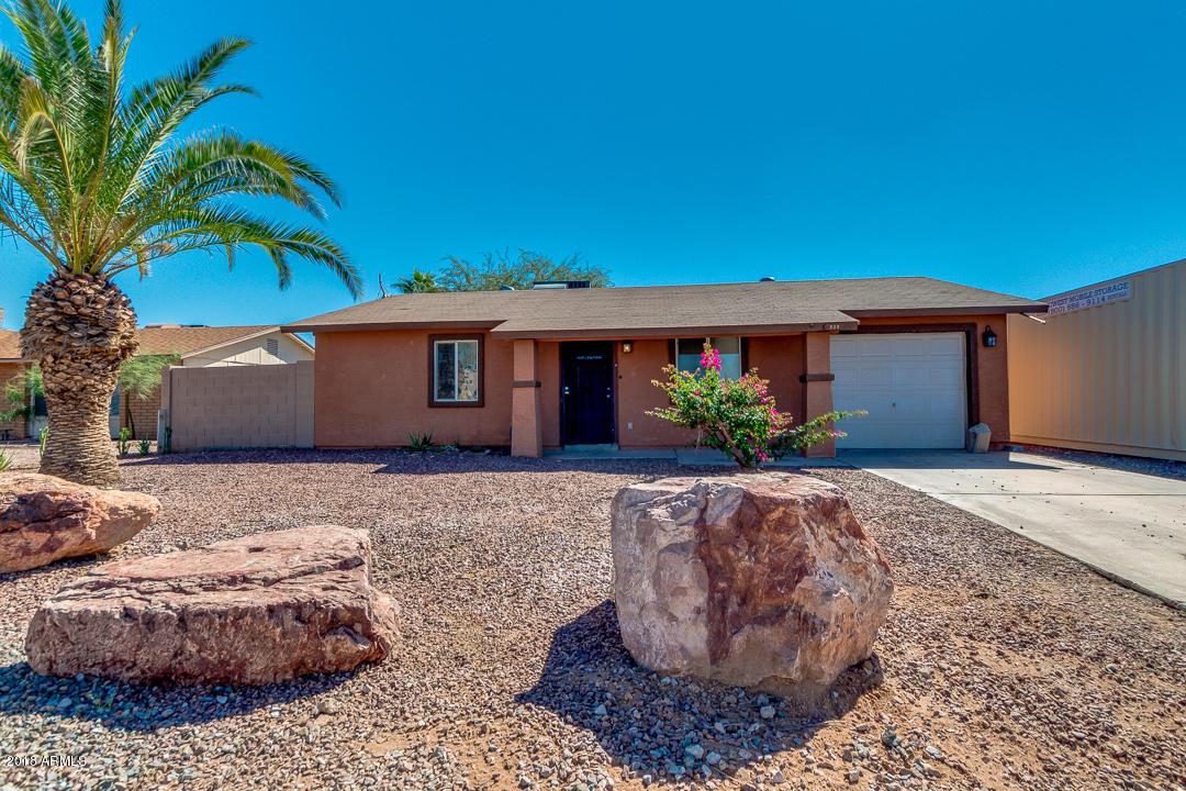 323 W Palomino Dr., Chandler, AZ 85225