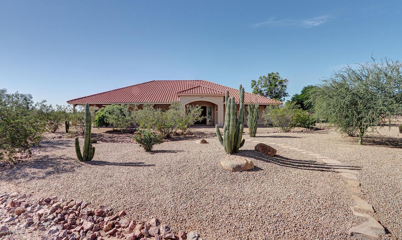 19943 W Minnezona Ave., Litchfield Park, AZ 85340