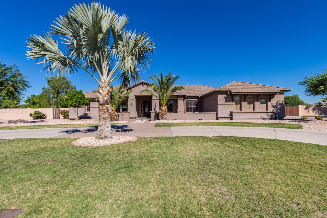 14284 W Becker Ln., Surprise, AZ 85379