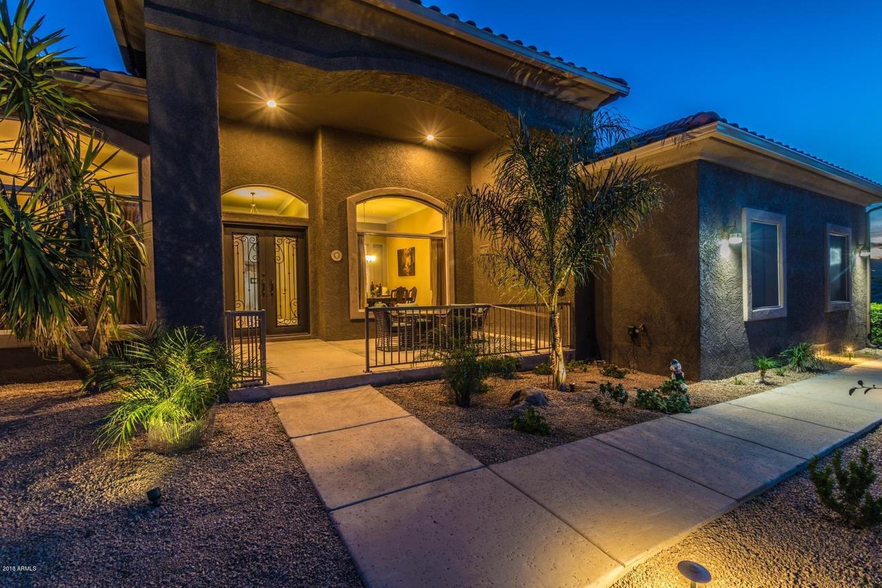 215 E Paint Your Wagon Tr., Phoenix, AZ 85085