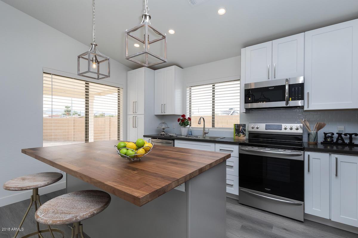 819 W Sunland Ave., Phoenix, AZ 85041