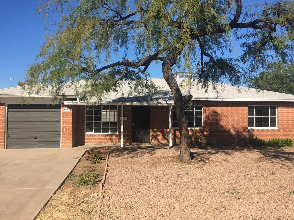 2018 E Hubbell St., Phoenix, AZ 85006