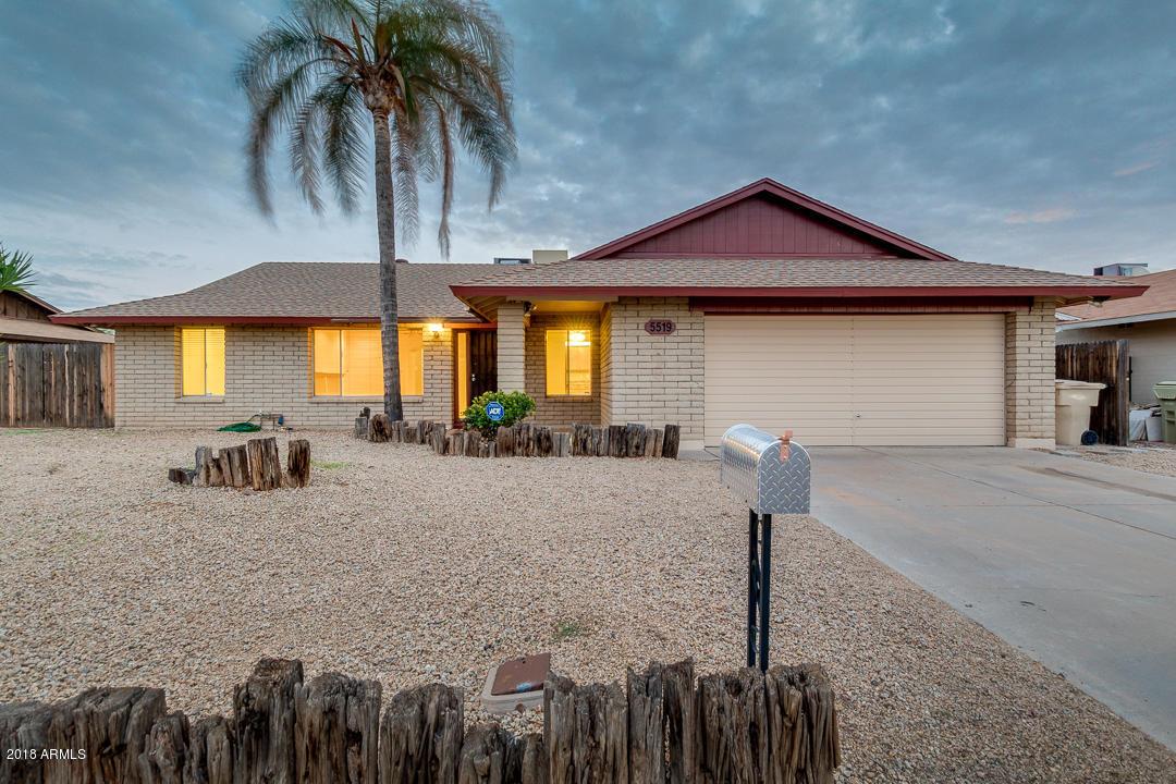 5519 W Tierra Buena Ln., Glendale, AZ 85306