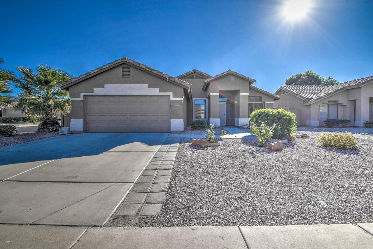 10747 W Louise Dr., Sun City, AZ 85373