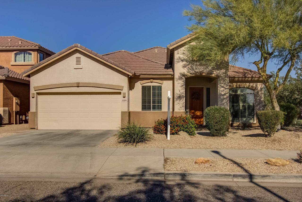2206 W Calle Del Sol, Phoenix, AZ 85085