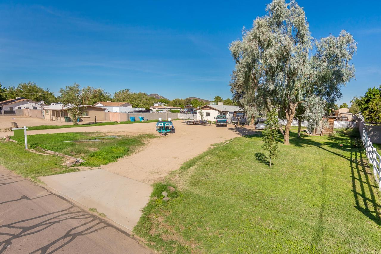 3732 W Morrow Dr., Glendale, AZ 85308