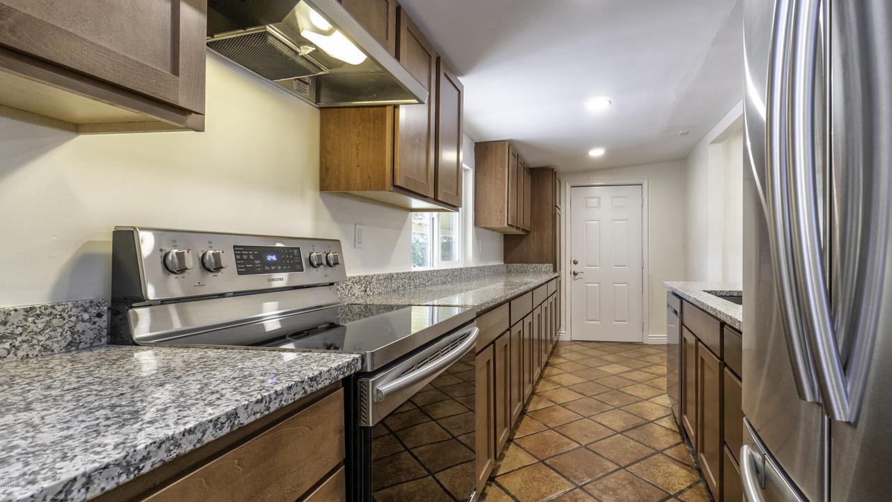 3249 E Sunnyside Ln., Phoenix, AZ 85032