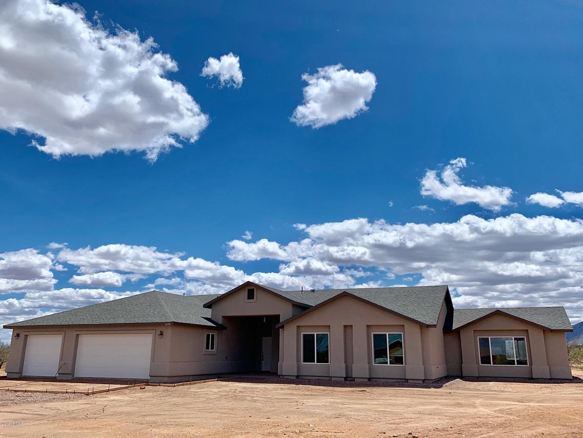 6120 E Nairobe Ln., Hereford, AZ 85615