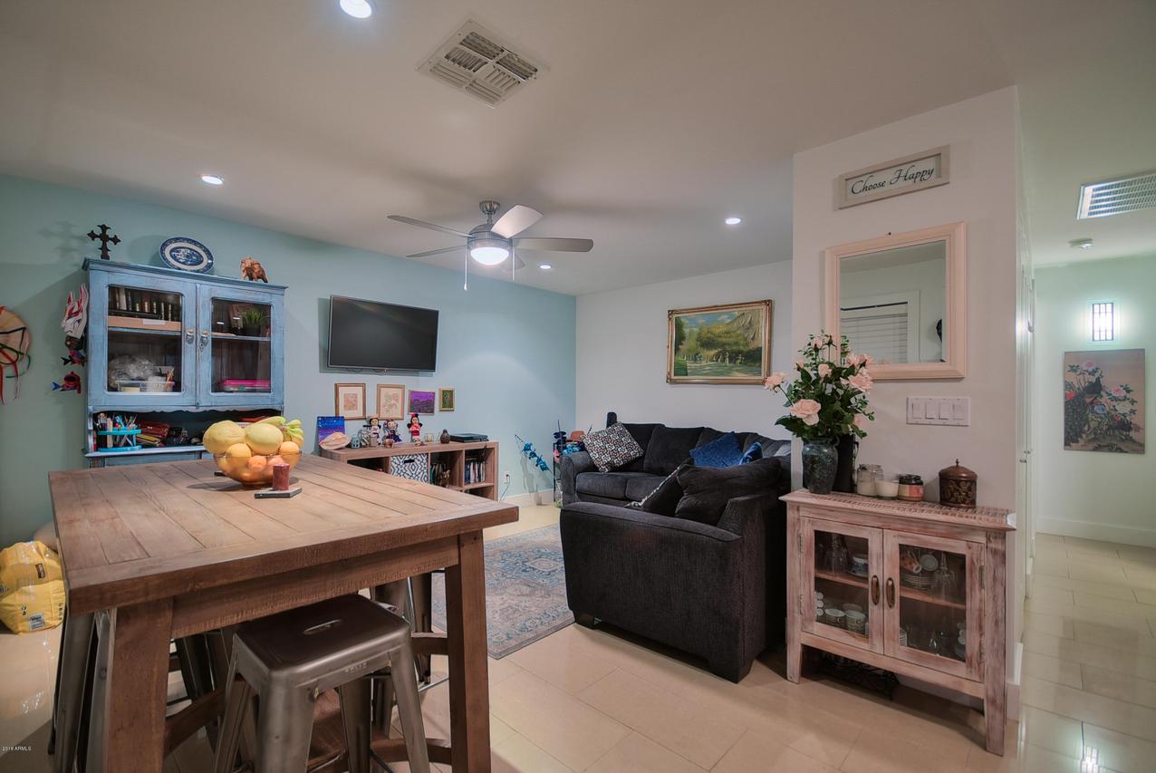 3233 N 37th St. #20, Phoenix, AZ 85018