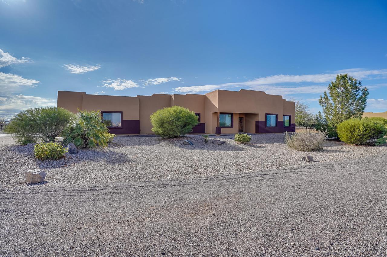 9339 E Hopkins St., Coolidge, AZ 85128