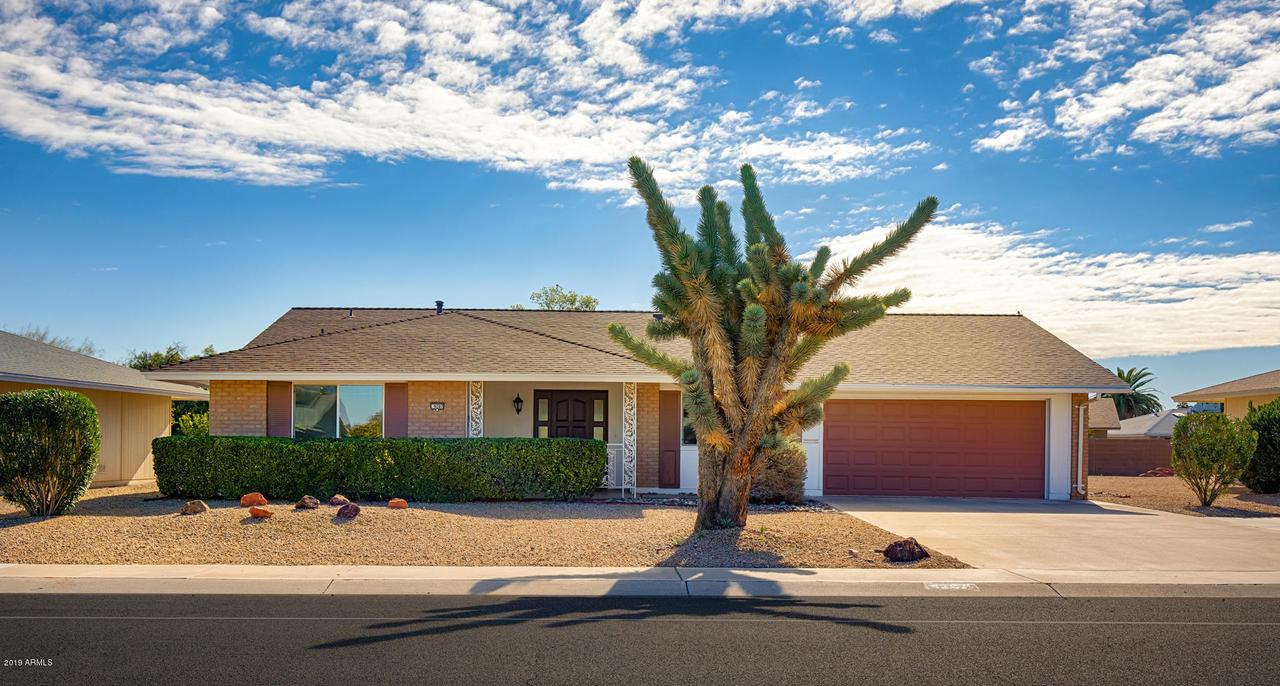 9207 W Greenway Rd., Sun City, AZ 85351