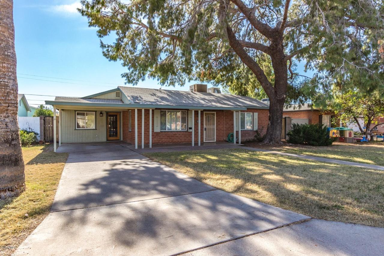 2915 E Cheery Lynn Rd., Phoenix, AZ 85016