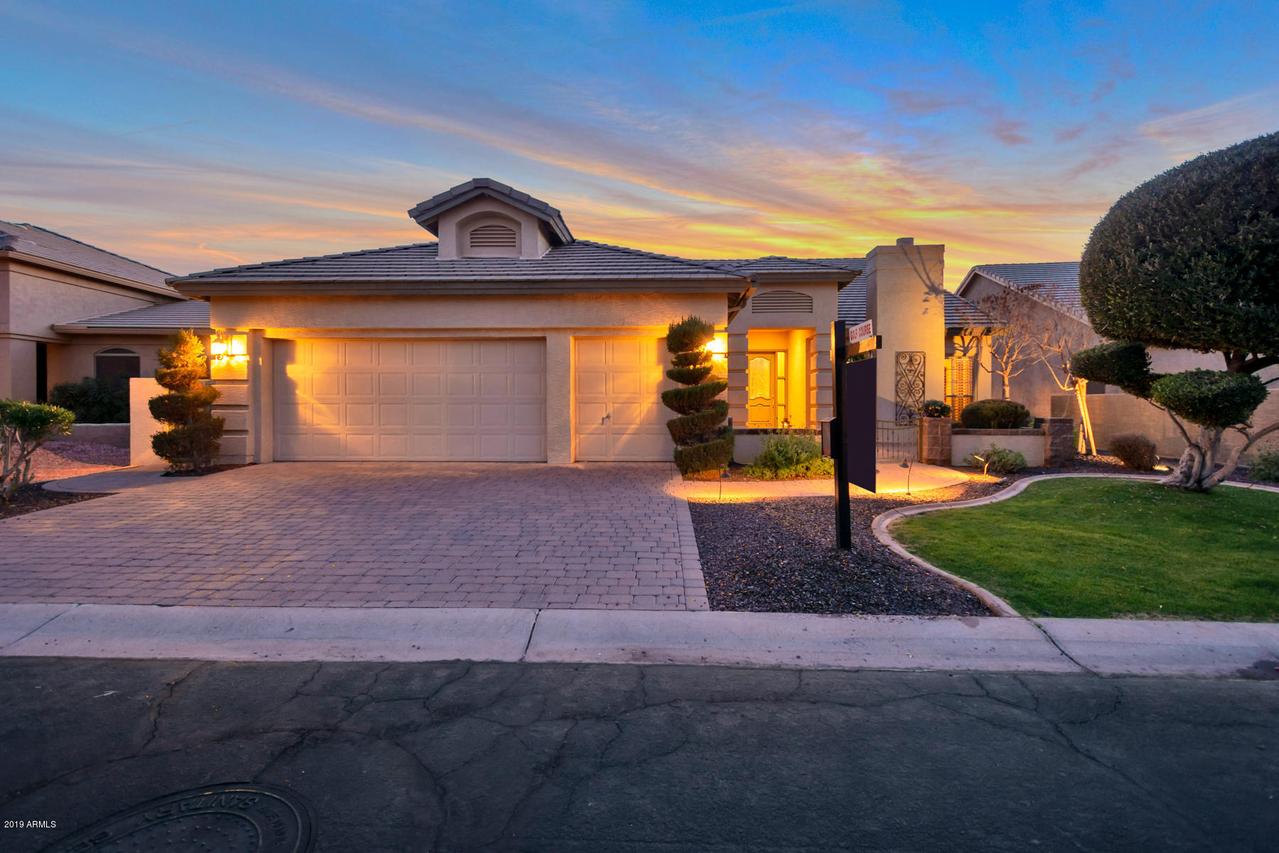 9841 E Cedar Waxwing Dr., Sun Lakes, AZ 85248