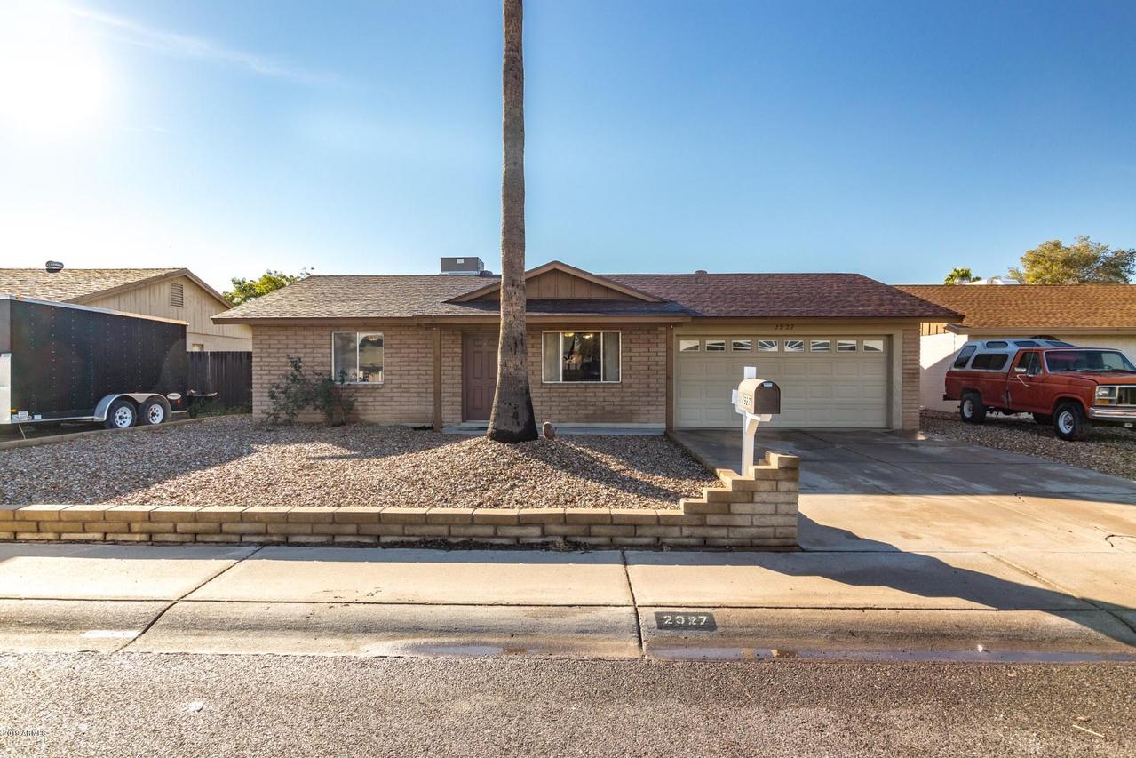 2927 W Villa Maria Dr., Phoenix, AZ 85053