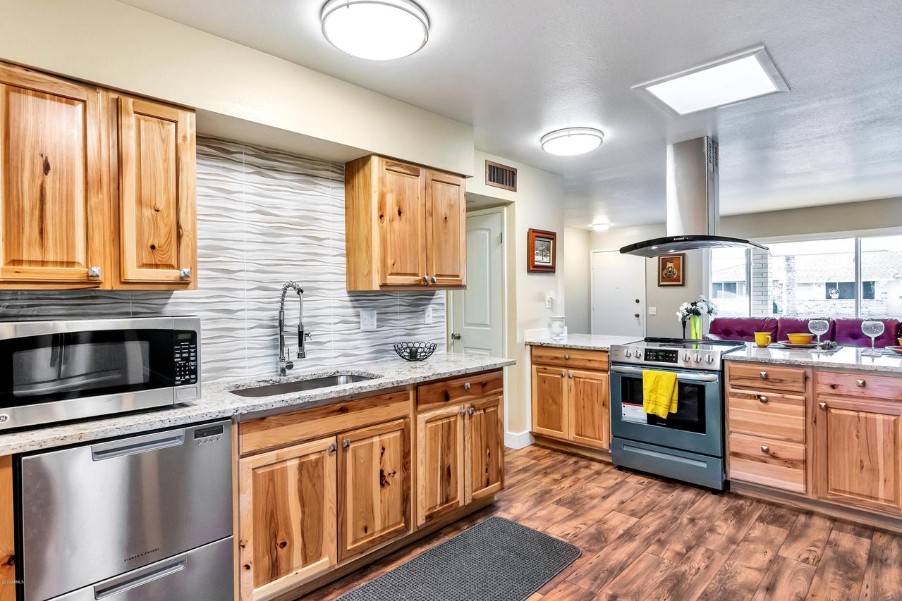 9602 W Calico Dr., Sun City, AZ 85373