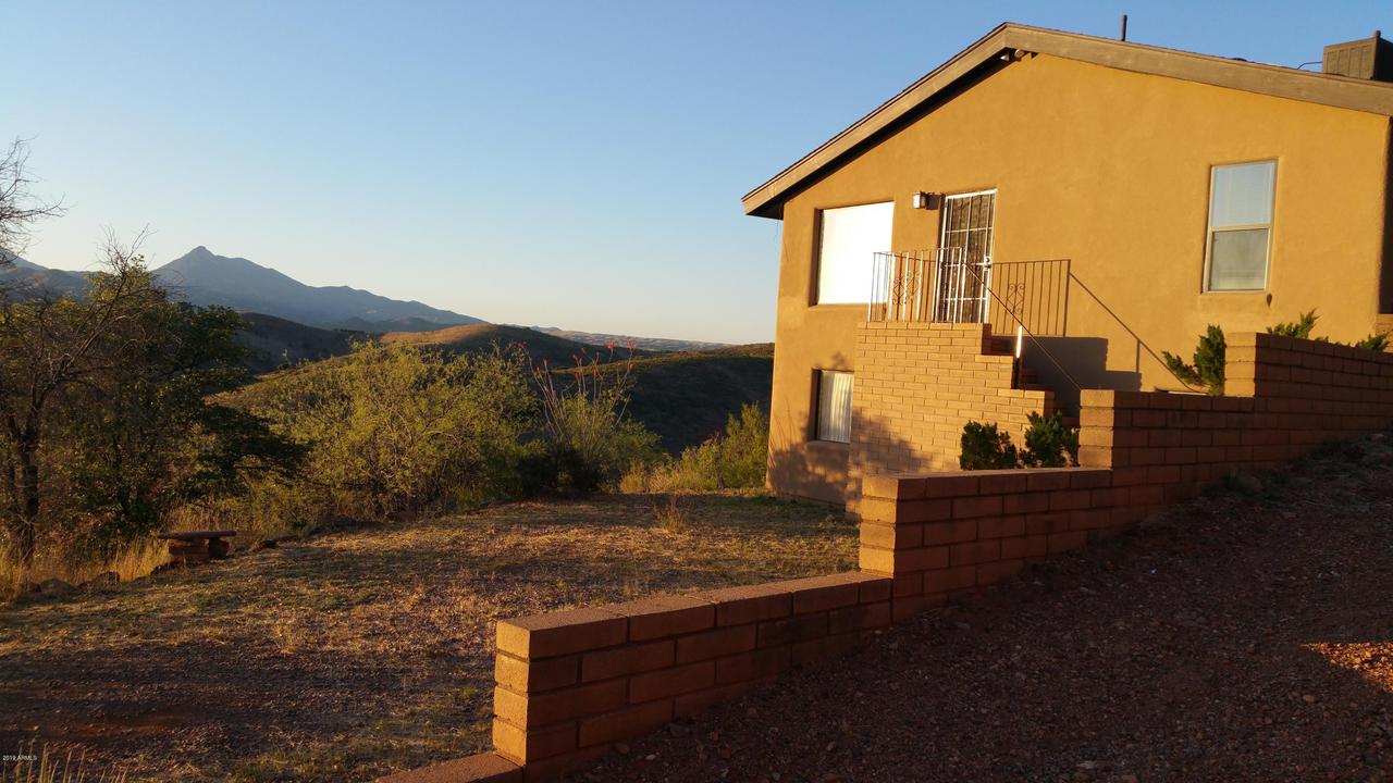 33 Kimball Dr., Patagonia, AZ 85624