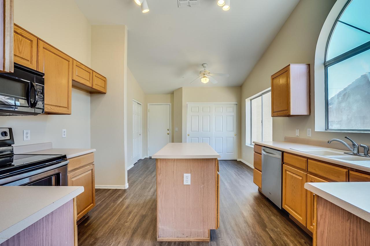 3670 E Cedarwood Ln., Phoenix, AZ 85048